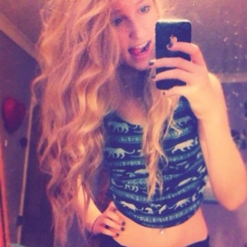 CODY AND ALLI SIMPSONNNN ♥
instagram- xemilybarnes