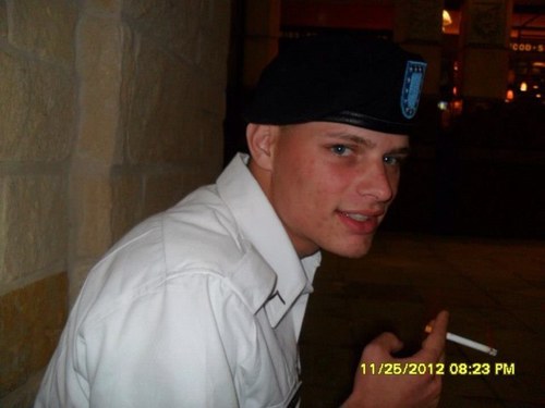 DescentOfWights's profile picture. 