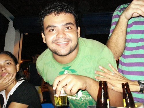 Gosto de Café e Pessoas Divertidas/Inteligentes !
