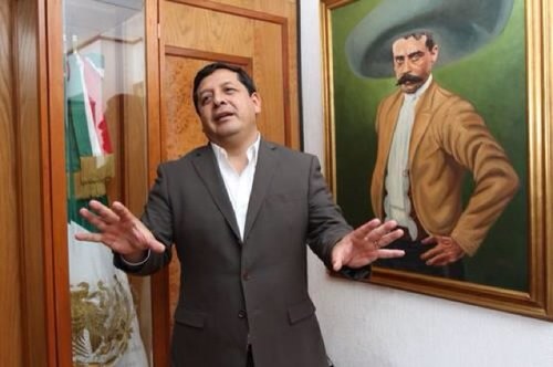 Enpresario, Ex Presidente Mesa Directiva Cámara de Diputados LXI, exDiputado Federal por BC, Abogado, empresario, maestro, aficionado al Buceo y al buen Puro