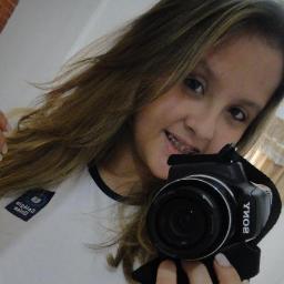 - Segue meu atual : @_plincesiinha . Sigo de volta !