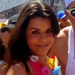Sou stalker e só tenho usado o twitter pra stalkear. Mas os meus RTs são legais. :D