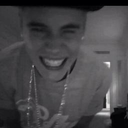 'cause nothing can ever,ever replace you'

@justinbieber è la mia vita.