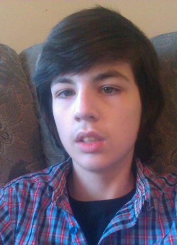 kevinmaguire09's profile picture. Me , well I'm an aspiring Rap artist . Hip - hop and rap and a rock I love , but rap more ya know so ye , by the way I follow back so yep