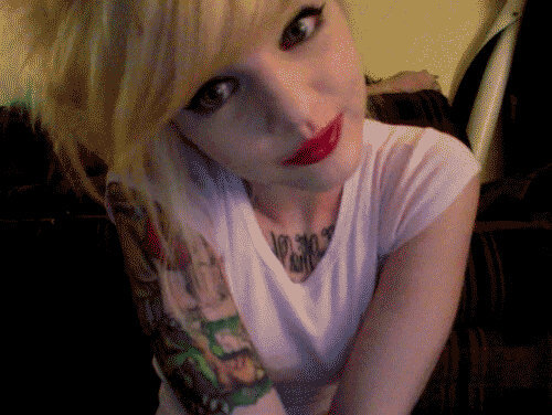 Need motivation, thinspiration pics, and buddies. all my love. Starting a waterdiet tomorrow for 2weeks! (1march)