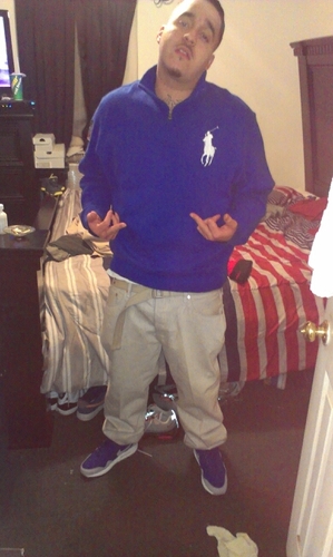 Getn Money fuck hoes wearn nice clothes #TEAMFUCKYOCOUCH,#TEAMFRESH,#TEAMGETDAFUCKOUTMYFACE,#TEAMBUNTYN