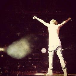 I'm 14,Live in Croatia.My idols are One Direction, Justin Bieber.Justin Bieber is my everything