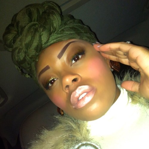 LOYALTY is everything!! #INDEPENDENT #CANCER69  
#CornbreadFed 
#NOTEAM 
Nuffsed Follow me
KISSES°•°•°