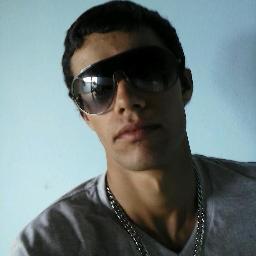 E aê prazer me chamo Marcelo tenho 21 anos de idade Sou uma pessoa que não desiste dos seus objetivos, que vai até o fim para conquistar aquilo que deseja...