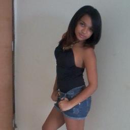 A Priiincesinha que não Nasceeu
Para ficar preza no casteelo, Maaiss Sim para
Enfrentar A realidade Com a Cabeça Eguiida ~ ♥
Me segue amore!