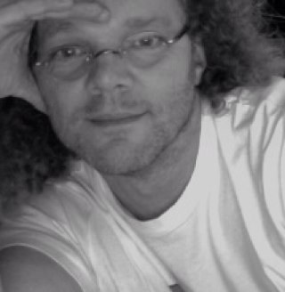 Ingénieur du son à Radio France 
à la recherche de nouveaux espaces sonores.