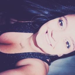'' seu assunto principal é falar mal da vida alheia.''
               {http://t.co/JmCs9GDp}