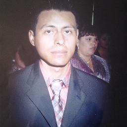 Licenciado en Informática, egresado del Instituto Tecnológico de Durango,  Estudiante de la Maestría en Planificación y Desarrollo Empresarial