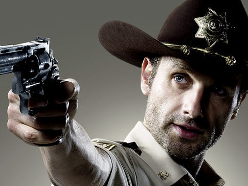 Lider de un grupo de sobrevivientes en este apocalipsis.  Sigo aqui por las promesas que les hice a los que se fueron. #TeamPrision #SpanishTWDfakes