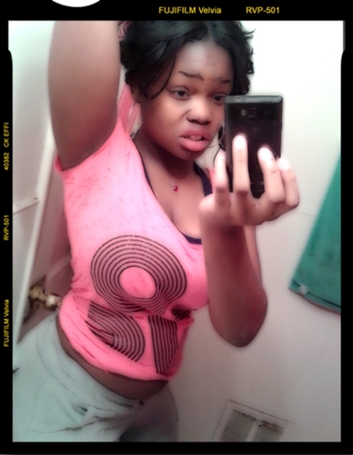to All Yhu Hoes That Talk Lot Of Shyt Iam not up For The Dicussion So Lets Just Get It Popping #Teampretty #teamDope #TeamSingle #teamthick #teamFYm