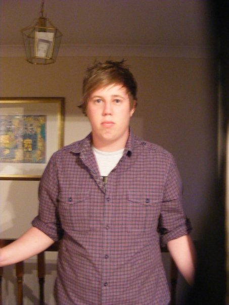 chrisharrison19's profile picture. 