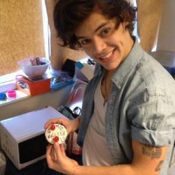 Harry I do not know what to say what I feel for you is unconditional love, I just know that I love you more, I dream of you every day. I love you @ Harry_Styles