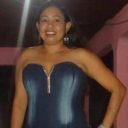 Eu Amo muito meus filhos e minha neta jhully ♥