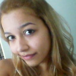 Yo me llamo Heloisa hablo portugues BR y español, français y inglés soy cantante de la agrupacion @darkhouse