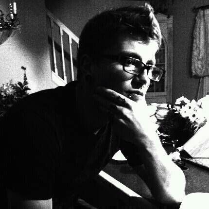 MrWrightnow187's profile picture. 