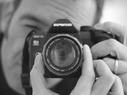 I help large corporates manage their European IP portfolio