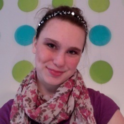 Just wanting to make people laugh! Offical Twitter for videosbyhannah on YouTube