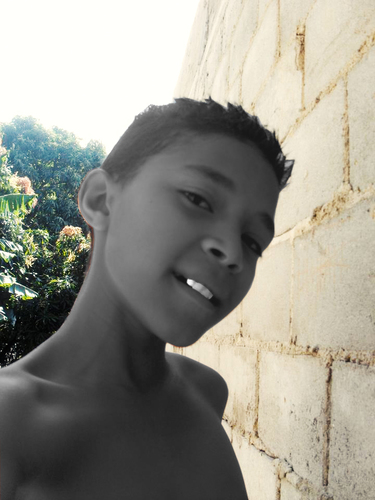 Amo a Deus e também amo todos q me ama!