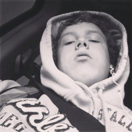 Bryce_YMoBz's profile picture. •-• Pursuit of happiness •-•