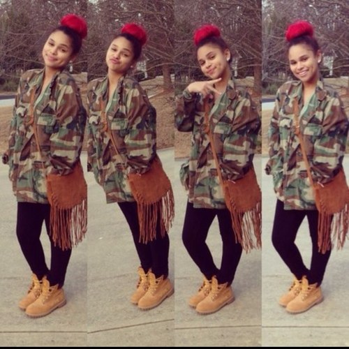 ❤
parody/not the real lourdes.