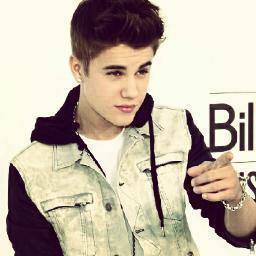 Apenas uma Belieber do Kidrauhl , que muitos duvidaram do potencial dele. Agora quem é vc perto de Justin Drew Bieber? #NSN#BELIEVE#AND#FUCK#YOU :*