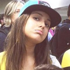 alguns amam justin bieber, outros one direction, mais eu só quero saber de você @ffernandinha