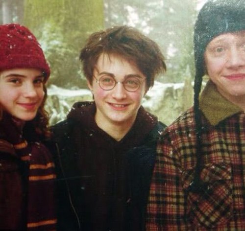 Total Potter nerd. Slowly coming to terms with my placement in Hufflepuff house. FRIENDS, Les Mis, music, theatre, NYC. 96% Potter-related tweets =)