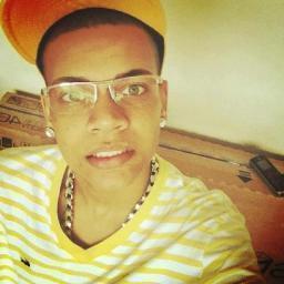 Me disseram que quando falo dele, meus olhos brilham. @Duduzinhomc ❥