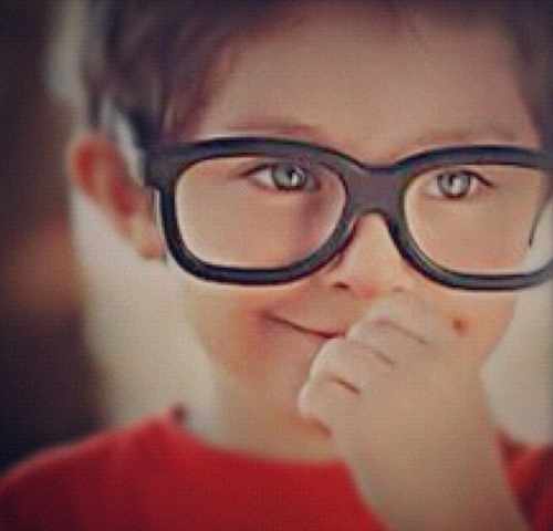 ‏‏‏ ‏احيانا من شدة حبك لشخص .. مستعد تضيع من يدك الف شخص..!