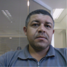 Nasci pra viver e tou fazendo isso muito bem, claro do meu jeito.