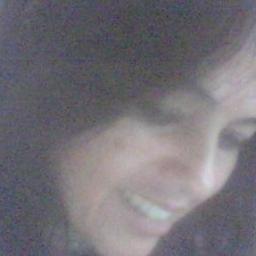 Amo esportes...,sou perseverante...,e tenho uma filha linda bencao de DEUS na minha vida.Acredito ainda na forca do amor!
