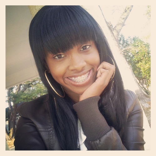 [18yrs] yeah yeah im the B E A U T i F U L girl with the braces..the pretty weave .. with the pretty smile && smart mouth and your point is??ig:@just_necie