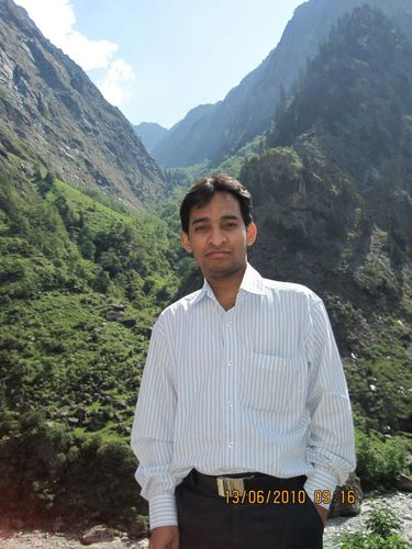 I am software professional and working as Manager Technology at Policy Bazaar (Paisa Bazaar) have more than 12 years experience in PHP and MySQL environment.