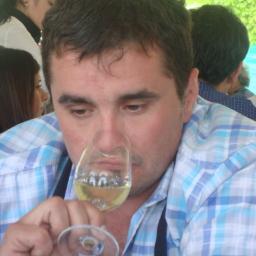 ivalegdarosa's profile picture. Tec. Enologo   . Hincha de River Plate