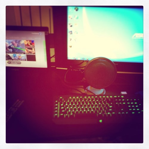 PryzmGaming's profile picture. I am a young Youtube partner who makes videos daily and just has fun http://t.co/deQfwN4v
And i am part of MLG