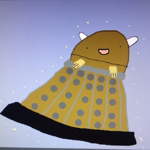 I am the baby of @PotatoesOfJoy and @Homodalek! I like ponies and i am adorable! I am also the first potato/dalek! Yay!