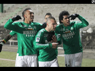 Twitter des fans de l'ASSE! Tu peux aimer la page facebook et nous suivre. On repond a toutes questions! #TeamASSE