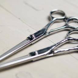 bsfukuoka2's profile picture. 福岡美容師紹介所は美容師・理容師さんの仕事探しのお手伝いをしております。求職者様の相談・紹介手数料は全くかかりません。求職者様のご希望（給料・休日・勤務時間）をもとにした最適な職場の紹介を致します。お気軽にご相談・ご連絡ください。福岡美容求人情報