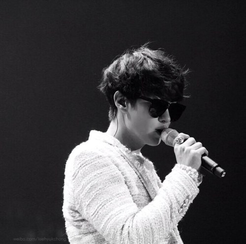 บอทฮยอกนะครับ...ไม่อยากจะโม้เลยครับว่าหล่อทั้งตัวและหัวใจ
