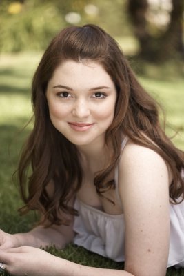 Hey people! Im harper finkle and my bff is @Alexandra_Alex_ I love fashion and making my own trends but i live in a basement so imagine how my life is!