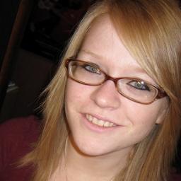 Rdheadgirl's profile picture. Dorky and nostalgic. Loves music. Movie/tv junkie when not working. #TeamServer Power to the local dreamer |-/