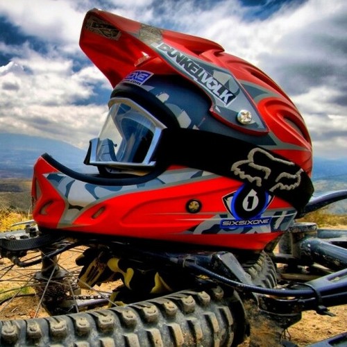 just_H33R1's profile picture. how am I...???