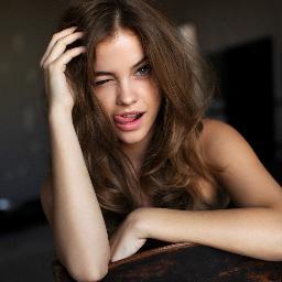Люблю жизнь и веселиться) Иногда бываю серьёзной ;-P