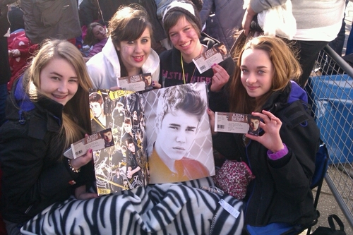 belieber forever seen Justin live 2:3:2013 when it actually started:March 1ST 1994 at 12:56am raining on a Tuesday