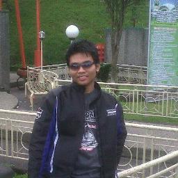 Tetap Tersenyum Walau Di Pandang Sebelah Mata